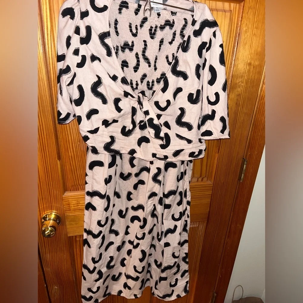 A New Day dress without shawl (worn once!) - Picture 3 of 9